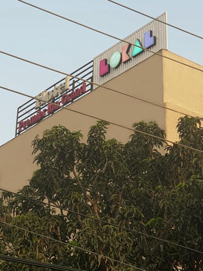 Lokal Rooms X Gulberg Лахор Екстер'єр фото